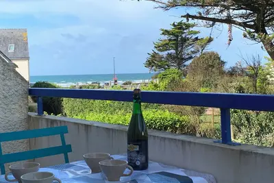 Image de appartement vue mer Ă 100m de la plage