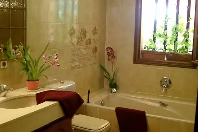 Image de 4-bedroom villa in peaceful Grasse with swiming pool, WiFi, Ac,