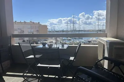 Image de Appartement 2 pièces ensoleillé, vue sur port, proche plage - Cap d'Agde