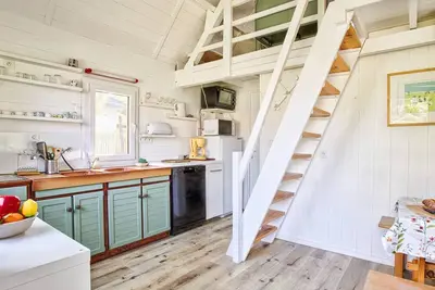 Image de Chalet authentique à deux pas de la plage, parfait pour se détendre