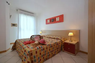 Image de Appartement au bord de la piscine dans un complexe