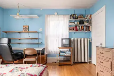 Image de Charming bedroom in Victorian house in cool Brookline with WiFi