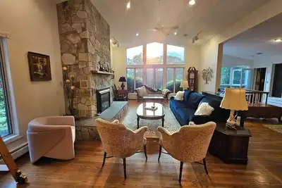 Image de Spacious 6-bedroom estate in charming Williamstown