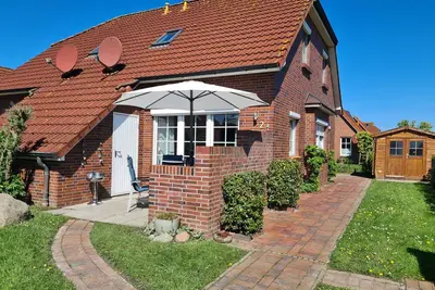 Image de Great vacation home with garden, fence, Wlan, south-facing terrace, ideal with child + dog