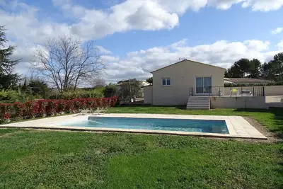 Image de Villa familiale de plain pied, piscine, jardin près Uzès