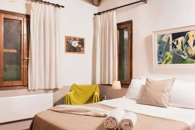 Image de Cozy 1-bedroom apartment overlooking the Ionian sea.