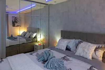 Image de Enna - Cozy 1-bedroom apartment with Private Parking