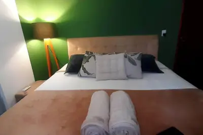 Image de Cozy 2 bedroom house with car and driver to be arranged Cop 30