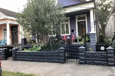 Image de Cozy, Humble 1-Bedroom Near Ferry - Great for Travel Nurses!