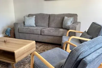 Image de 2br with Washer/Dryer | Near Nyc