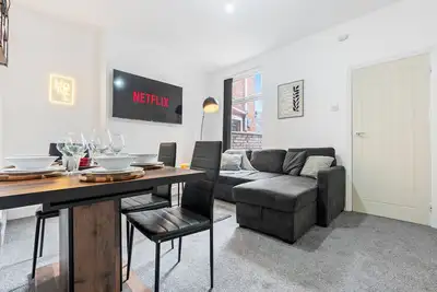 Image de Modern 4br Leicester Home | Garden | Sleeps 10