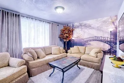 Image de Your Haven in the Harbor, charming 3 bed house w/ Wifi & Ac in lovely Ashtabula!