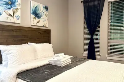 Image de Modern 2- Bed Apt Pool & Gym