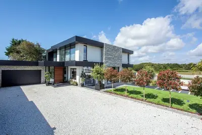 Image de Cooden Beach: 4bd Retreat with Pool and Cinema