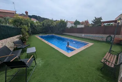 Image de Estudio con piscina en el Creixell
