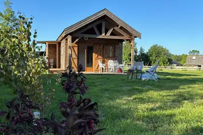 Image de Un chalet dans un verger