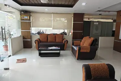 Cozy hotel in awesome Hyderabad with WiFi, Ac
