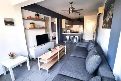 Image de The whole group will be comfortable in this spacious and unique space.