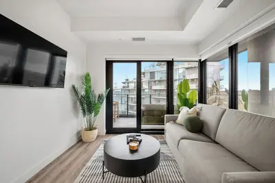 Image de City Sophistication w 2 Br River View, Parking, Office