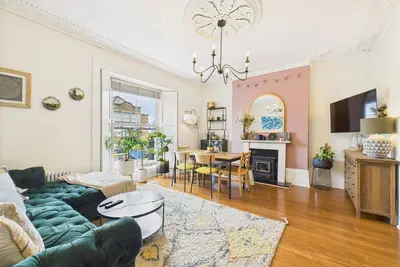 Image de Beautiful Georgian apartment - near all amenities