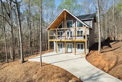 Image de Cozy 4-bedroom cabin with Ac, WiFi in Lake Hartwell - Near Clemson