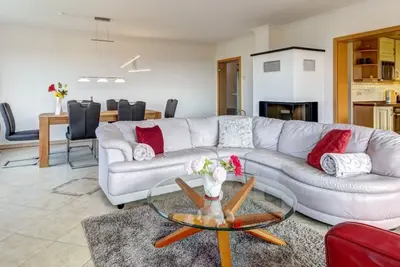 Image de Welcome to the \"Ostseesonne\" vacation apartment in Ostseeglück in the seaside resort of Loddin.