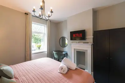 Image de Stylish & Well Equipped Modern Home in Birmingham with WiFi