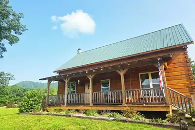 Image de Hannah's Hideaway - Sleeps 6, secluded cabin in Stuart with mountain views