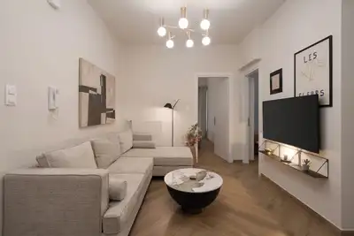 Image de \"Acropolis Kallisti\" 2br/2ba near Metro