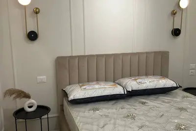 Image de Central Tirana 1-Bedroom Apartment - Modern Rental with Free Wi-Fi & Balcony