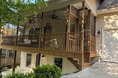 Image de Modern Lakeside Chautauqua Cottage Perfect for Families: gate fees not included