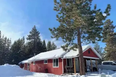 Image de Crescent Cabin by Lakes & Rivers