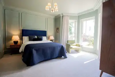 Image de Luxury Ballycastle townhouse close to the seafront and beach.