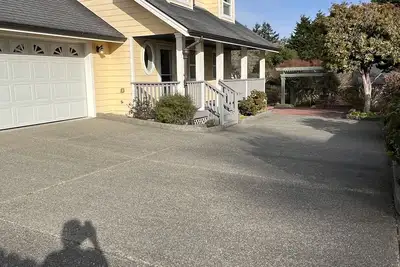 Image de Coastal Charm 4 bedroom 2. 5 baths 1800 sq. ft. in Brookings, Or.