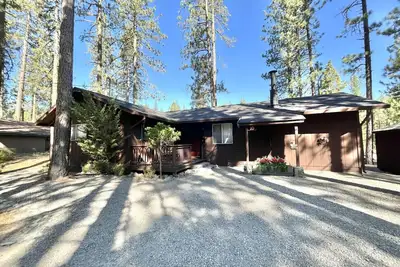 Image de 10 Pomo Trail - On the Creek!