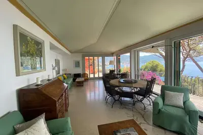 Image de Villa with pool and wonderful views 5 minutes from the sea