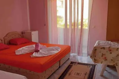 Image de Rooms for Rent in Ulcinj - Ideal for Groups and Families! We rent 17 rooms