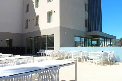 Image de 3 units w/Pool Access Near Circuit Paul Ricard, Sainte-Baume & Water Park Nearby