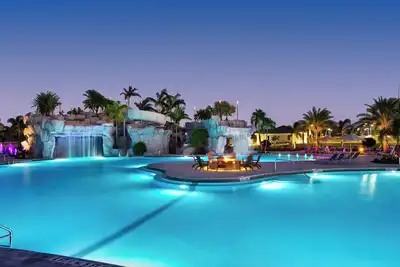 Image de Fabulous 3-bedroom house with private pool and endless amenities in Estero