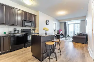 Image de Luxurious 2br-2Bath Condo in Mississauga SquareOne