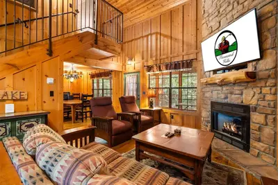 Image de Your Branson Hideaway | 2 King Beds, Pool & Scenic Views