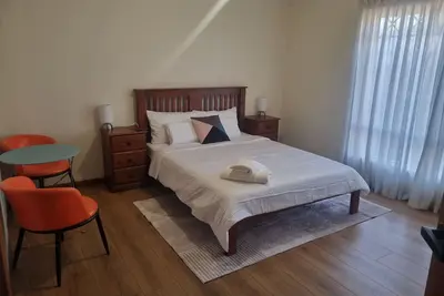 Image de Self Contained Ensuite in the Heart of Modbury