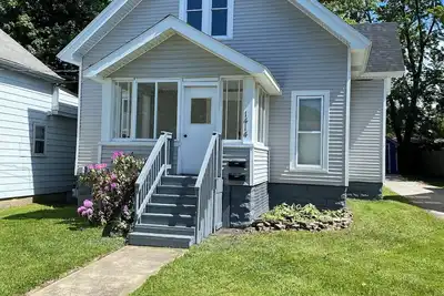 Image de Charming 2-bedroom apartment with Ac, WiFi, in The Historic Ashtabula Harbor