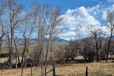 Image de Ruby Valley Historic Farmhouse on Mill Creek