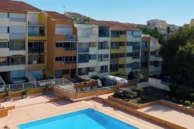 Image de Les voiles sur le port du Cap d’agde