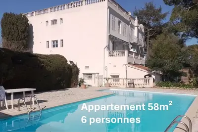 Image de 58m² Cap d'Antibes, Vue Mer. Piscine, Parking gratuit privé, 10mn plages à pied.