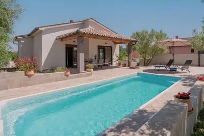 Image de Casa Canziana for 6 people with private pool in Pula