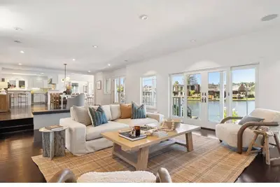 Image de Waterfront 4-bedroom house on Larkspur Lagoon with Wi-Fi and Ac