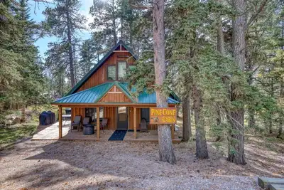 Image de Pine Cone Cabin – A Cozy Black Hills Escape