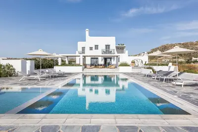 Image de 9 Bedroom Sea View Villa with Private Pool | Ammilia Villa Naxos
